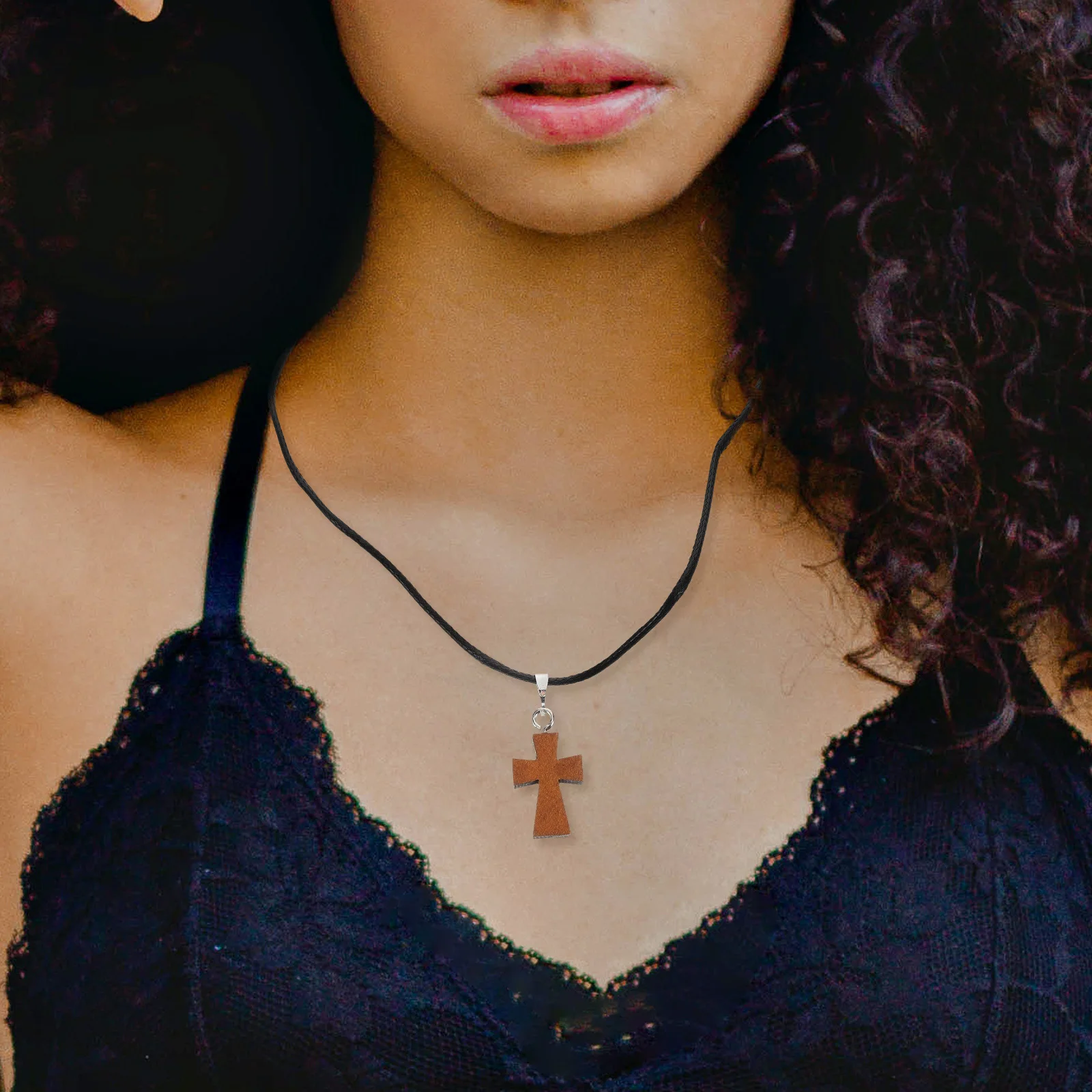 3pcs Wooden Cross Pendant Necklace: Hand-Carved Mini Crosses Vintage Rope Chain For Men Women Diy Jewelry Lightweight Natural
3pcs Wooden Cross Pendant Necklace: Hand-Carved Mini Crosses Vintage Rope Chain For Men Women Diy Jewelry Lightweight Natural