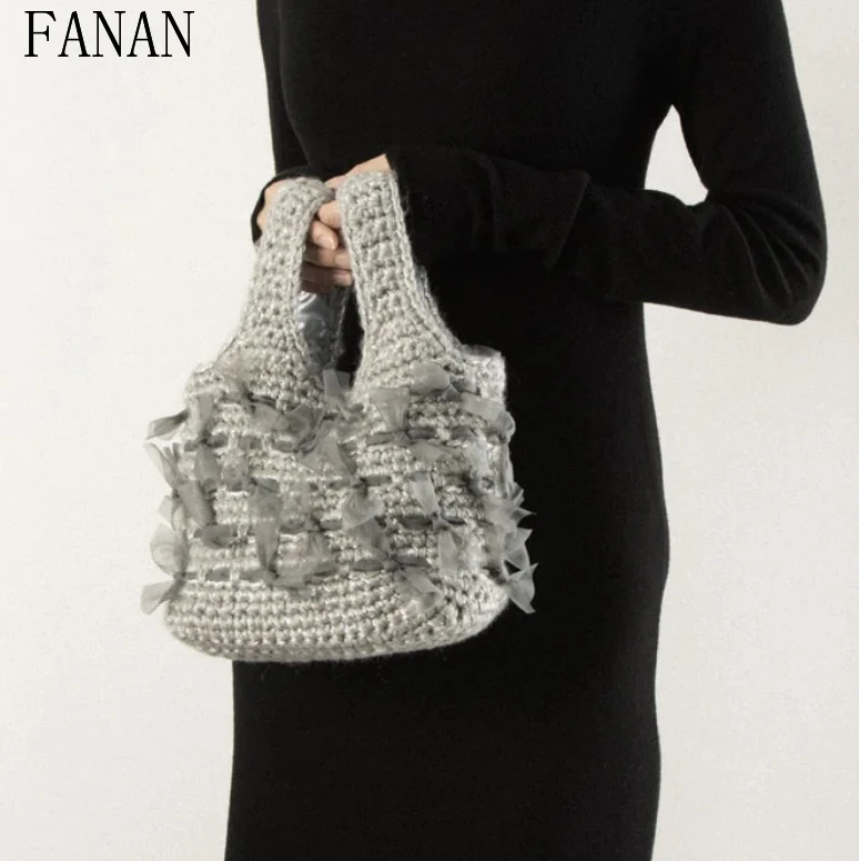 2025 New Japanese Hairline Hook Weaving Lace Bow Handheld Bag Fashion Women's Handbags Casual Elegant Top-Handle Bags
2025 New Japanese Hairline Hook Weaving Lace Bow Handheld Bag Fashion Women's Handbags Casual Elegant Top-Handle Bags