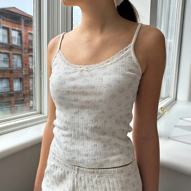 New Women's Casual Vacation Floral Short Sleeve Slim Camisole Vest Summer Beach Style Female Sexy Cute Fashion Lace Tank Tops
New Women's Casual Vacation Floral Short Sleeve Slim Camisole Vest Summer Beach Style Female Sexy Cute Fashion Lace Tank Tops