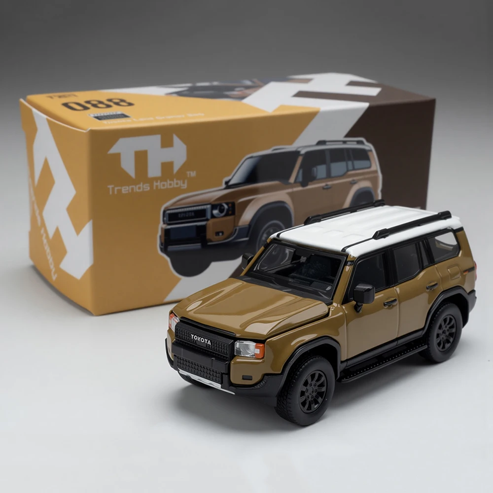 Масштабные модели 1:64: Porsche 911 GT3R, Toyota Land Cruiser 250. Коллекционные машинки из сплава с открывающимся капотом. Миниатюрные транспортные средства, настольные украшения.
Масштабные модели 1:64: Porsche 911 GT3R, Toyota Land Cruiser 250. Коллекционные машинки из сплава с открывающимся капотом. Миниатюрные транспортные средства, настольные украшения.