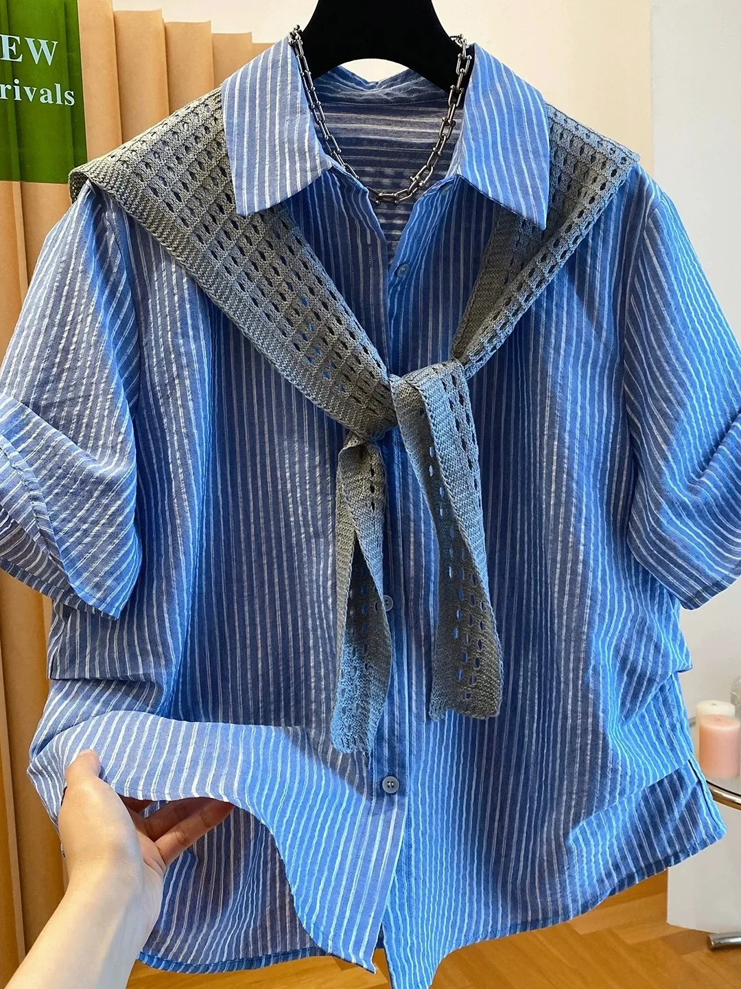2026 Summer New Korean Style Striped Shirt Women's Short Sleeve Two-Piece Set Top Trendy Blouse Cotton Material Regular Fit
2026 Summer New Korean Style Striped Shirt Women's Short Sleeve Two-Piece Set Top Trendy Blouse Cotton Material Regular Fit