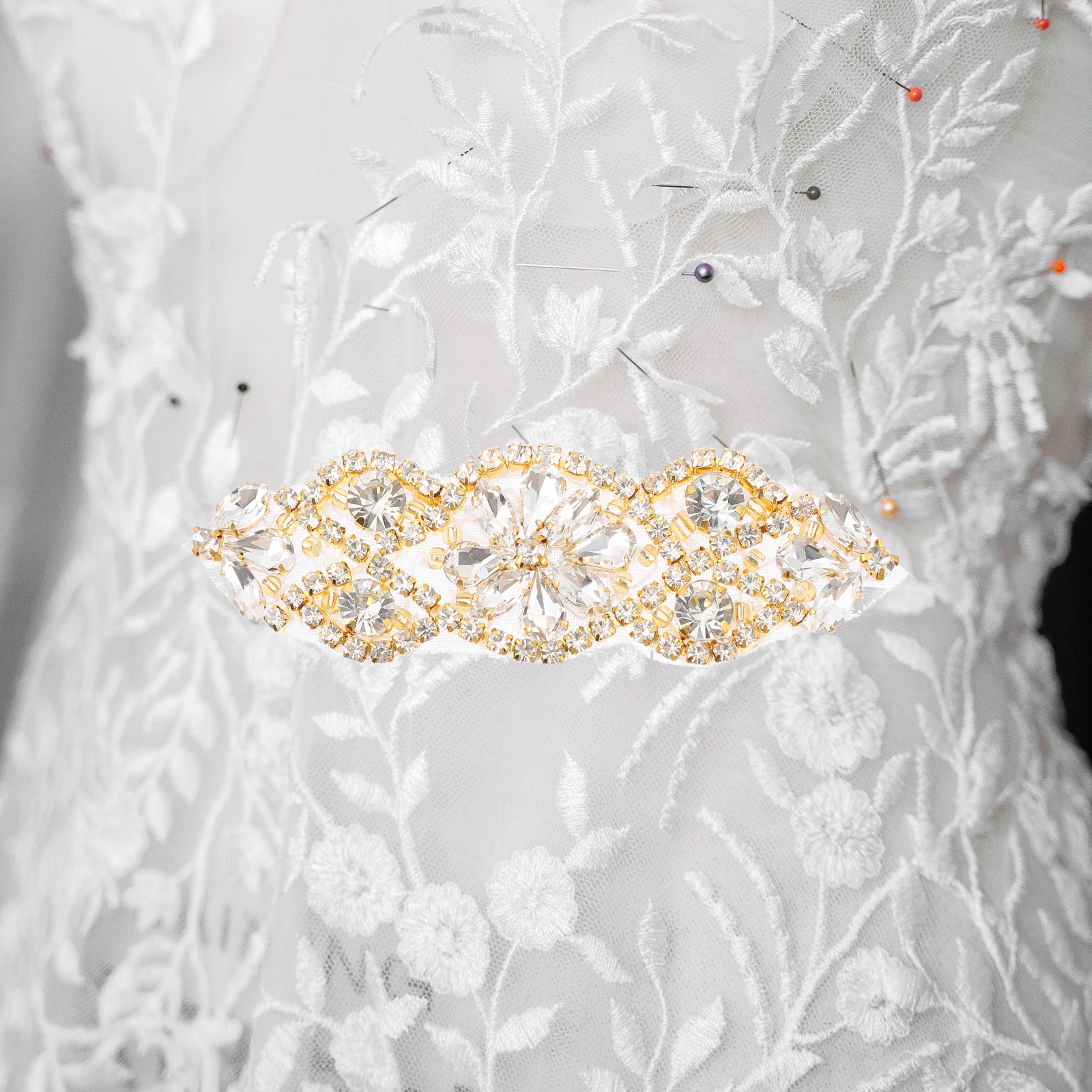 4pcs Rhinestone Applique Sash Waist Belt Bride Wedding DIY Adhesive Decor Sparkling Elastic Band Craft Sewing
4pcs Rhinestone Applique Sash Waist Belt Bride Wedding DIY Adhesive Decor Sparkling Elastic Band Craft Sewing