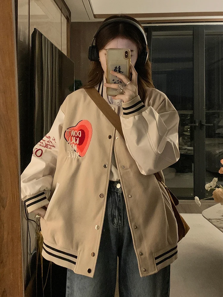 Бейсбольные куртки для подростков и женщин: весенние, шелковистые, с вышивкой, в стиле хиппи, карго, с завязками, в стиле K-pop, бесшовные, с бантом, оверсайз
Бейсбольные куртки для подростков и женщин: весенние, шелковистые, с вышивкой, в стиле хиппи, карго, с завязками, в стиле K-pop, бесшовные, с бантом, оверсайз