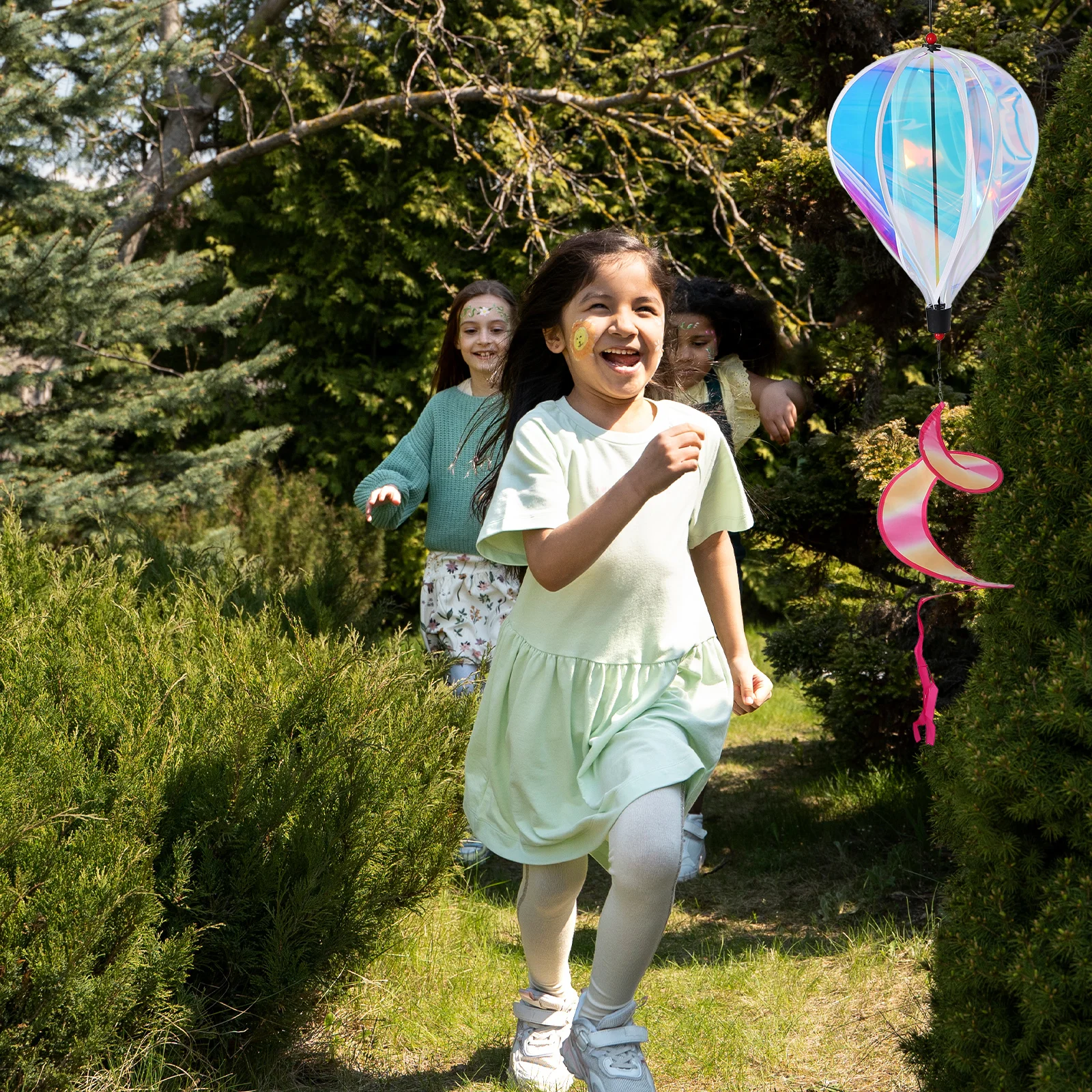 2pcs Color Hot Air Balloon Windmill PVC Home Garden Decoration Indoor Outdoor Hanging Hot Air Balloon Decoration Ornament 
2pcs Color Hot Air Balloon Windmill PVC Home Garden Decoration Indoor Outdoor Hanging Hot Air Balloon Decoration Ornament