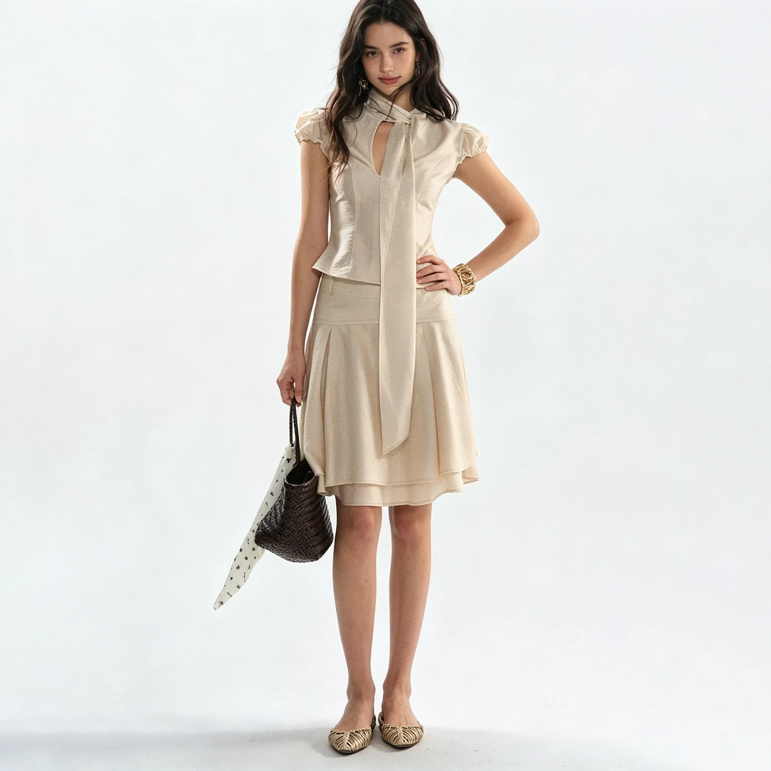 LIMO 2026 New Women's 2 Piece Set, Elegant Tie Neck Blouse + Ruffle Hem Skirt, Casual Summer Office Wear Outfit
LIMO 2026 New Women's 2 Piece Set, Elegant Tie Neck Blouse + Ruffle Hem Skirt, Casual Summer Office Wear Outfit