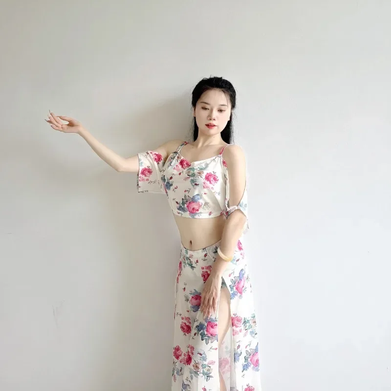 Одежда для танца живота по индивидуальному заказу, костюм для выступлений, элегантное тренировочное платье с принтом на плечах, одежда для танца живота, индийская одежда для женщин
Одежда для танца живота по индивидуальному заказу, костюм для выступлений, элегантное тренировочное платье с принтом на плечах, одежда для танца живота, индийская одежда для женщин