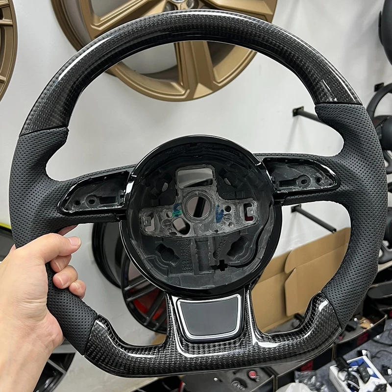 Рулевое колесо из углеродного волокна для AUDI A3 A4 A5 A6 A7 S3 S4 S5 S6 S7 2013 2014 2015 2016, замена
Рулевое колесо из углеродного волокна для AUDI A3 A4 A5 A6 A7 S3 S4 S5 S6 S7 2013 2014 2015 2016, замена