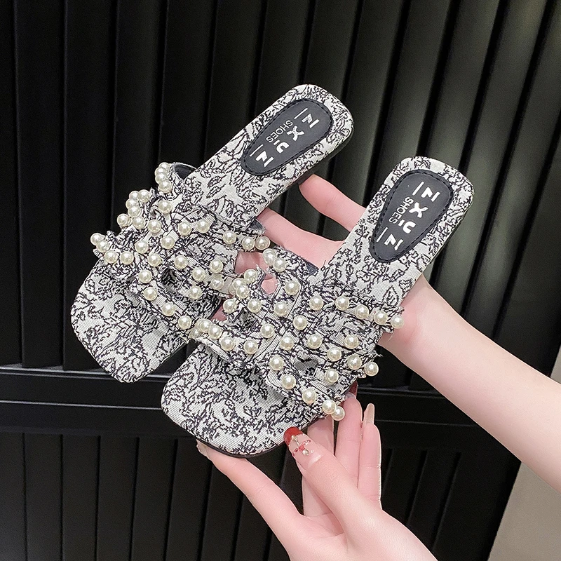 Shoes for Women's Slippers Flats Sandals Casual Summer Footwear on Sales Round Toe Low Heel Elegant Home Fashion Pearl New Trend
Shoes for Women's Slippers Flats Sandals Casual Summer Footwear on Sales Round Toe Low Heel Elegant Home Fashion Pearl New Trend