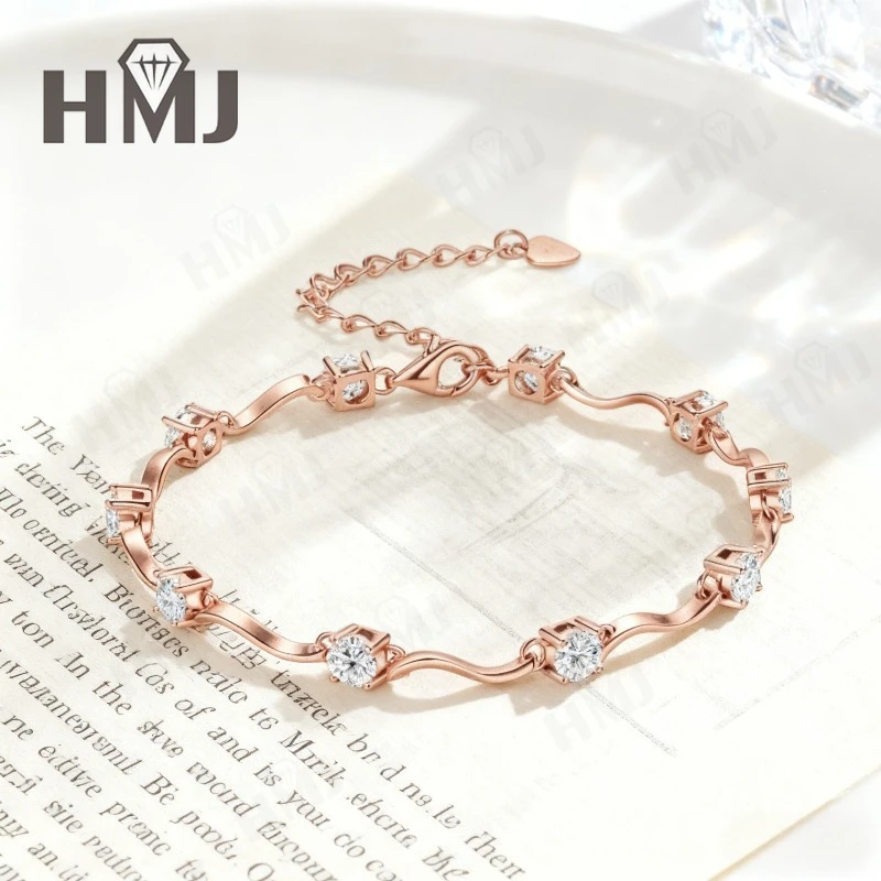 Moissanite Wave Chain Bracelet Adjustable Design Elegant Women’s Daily Jewelry Sparkling Minimal Style Fine Accessory
Moissanite Wave Chain Bracelet Adjustable Design Elegant Women’s Daily Jewelry Sparkling Minimal Style Fine Accessory