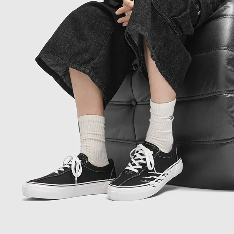 Fashionabl Men's Shoes Comfortable Breathable Men's Sneakers and Casual Shoes Trend Platform Bread Shoes for Men Tenis Masculino
Fashionabl Men's Shoes Comfortable Breathable Men's Sneakers and Casual Shoes Trend Platform Bread Shoes for Men Tenis Masculino