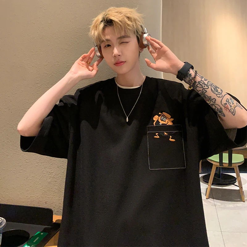 Funny Embroidery T Shirt Men Summer Fashion Top Tees Unisex Harajuku T-shirt Male Half Sleeve TShirts Black/White
Funny Embroidery T Shirt Men Summer Fashion Top Tees Unisex Harajuku T-shirt Male Half Sleeve TShirts Black/White