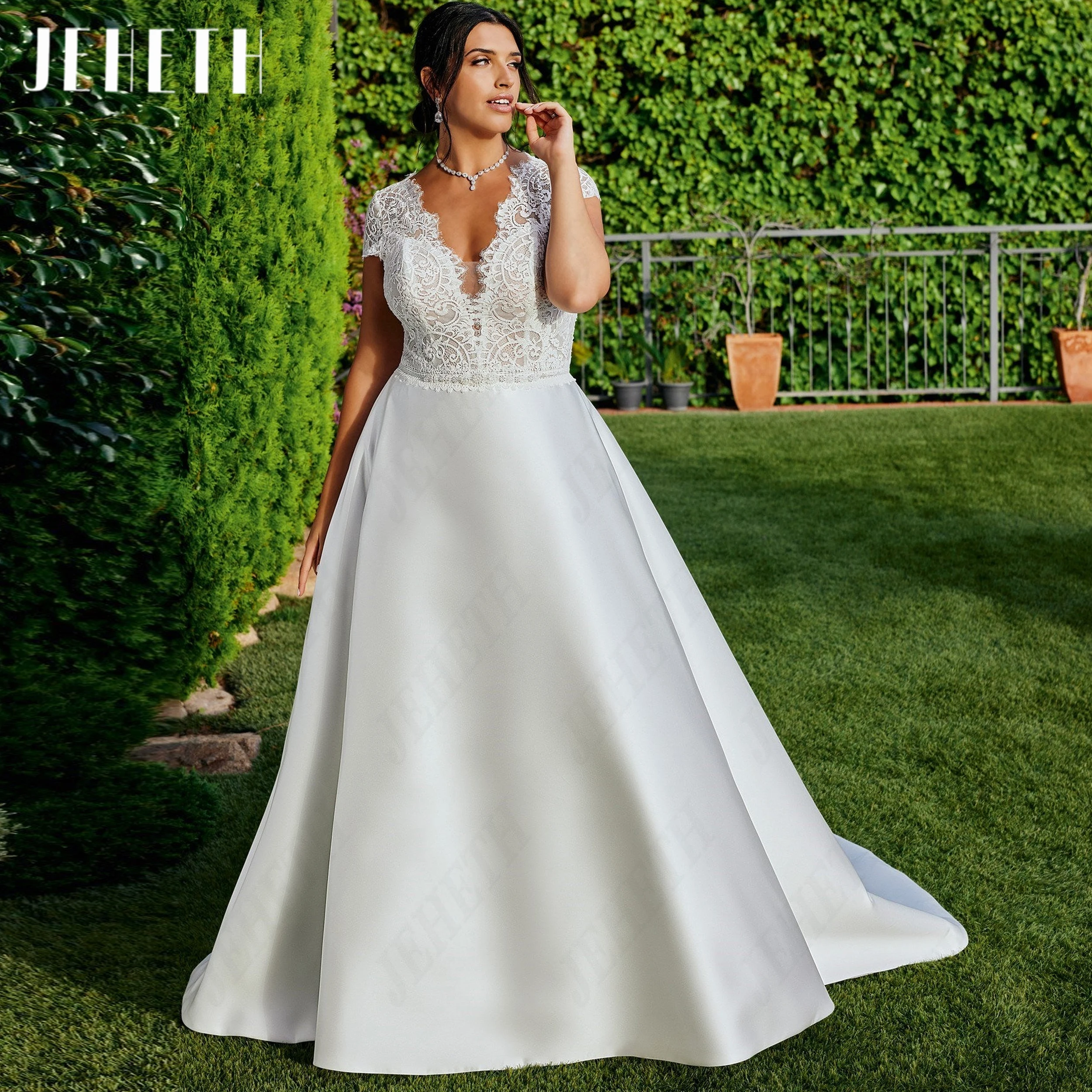 JEHETH Luxury Lace Satin Bridal Dress For Women Cap Sleeves A Line Floor Length V Neck Zipper Wedding Dresses Custom Made
JEHETH Luxury Lace Satin Bridal Dress For Women Cap Sleeves A Line Floor Length V Neck Zipper Wedding Dresses Custom Made