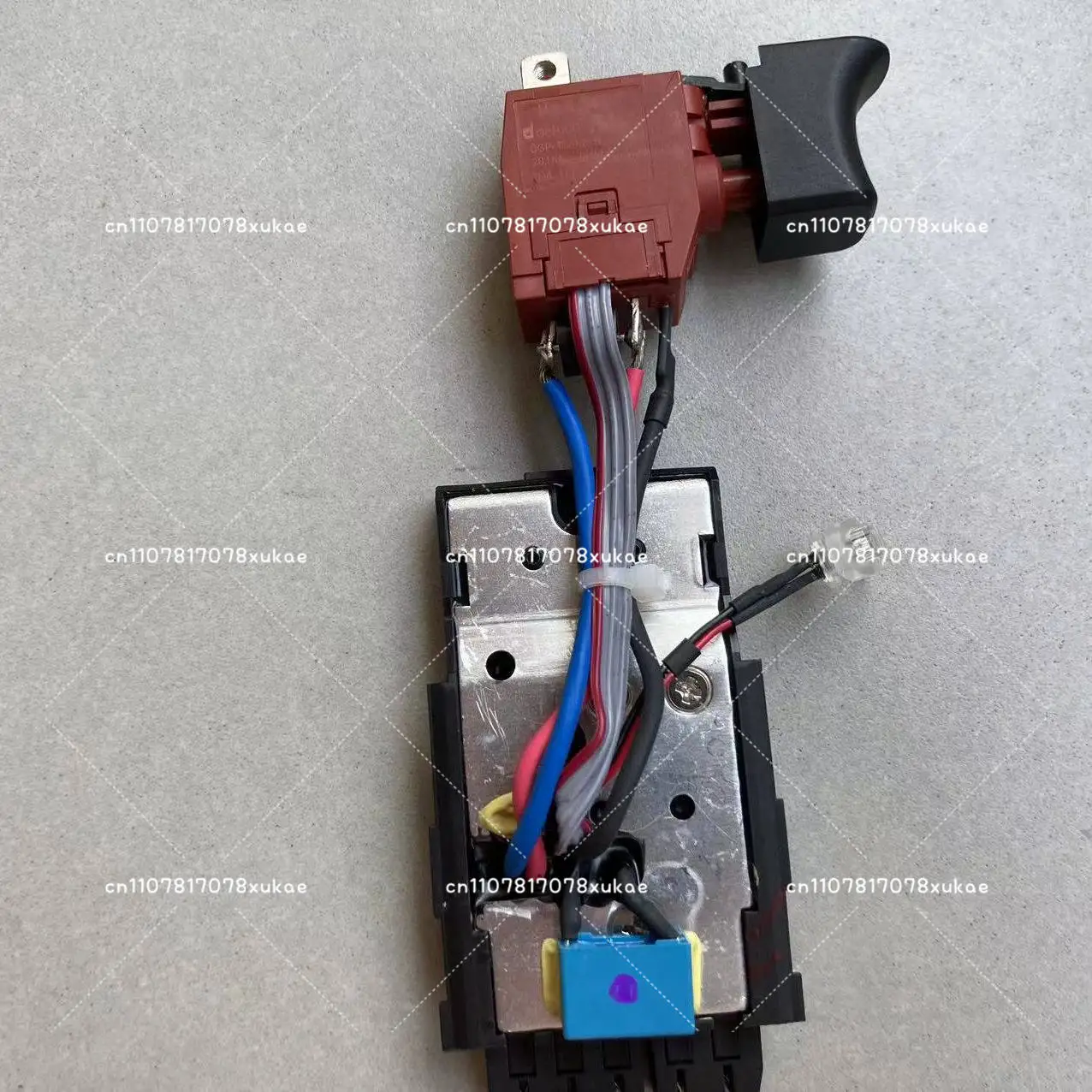 Подходит для электрического гайковерта Hilti SIW 9-A22 SID 8-A22, 21.6В, модуль управления скоростью, новый
Подходит для электрического гайковерта Hilti SIW 9-A22 SID 8-A22, 21.6В, модуль управления скоростью, новый