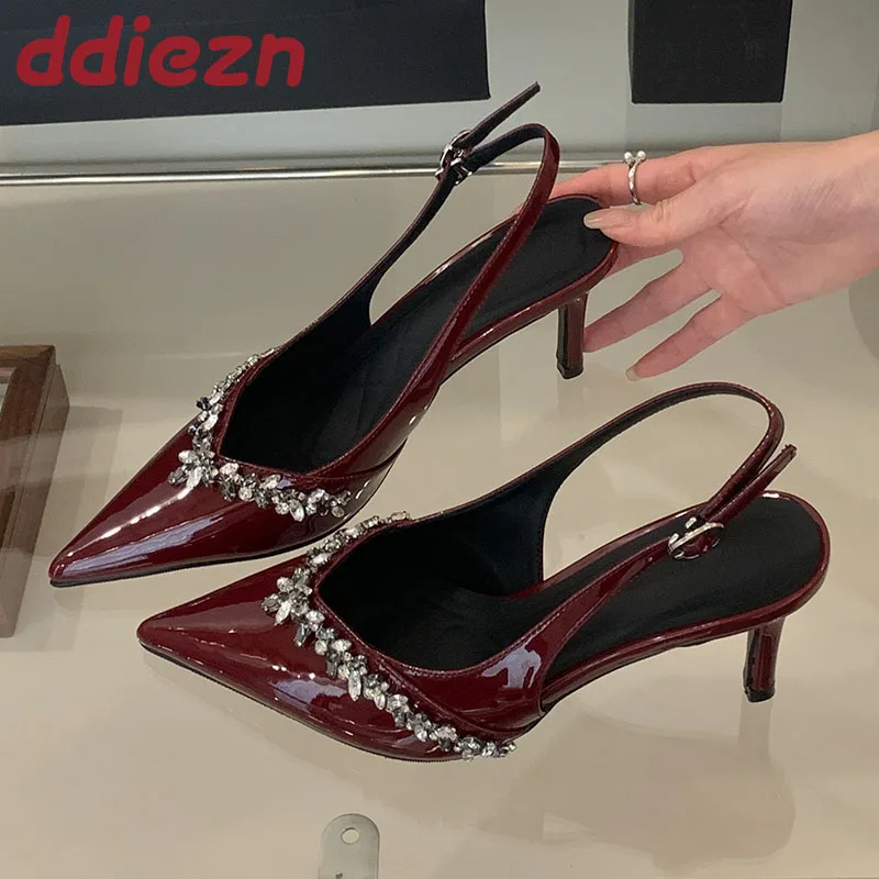 Fashion Pointed Toe Ladies High Heels Shoes New 2025 Luxury Rhinestones Female Crystal Footwear Pumps Women Thin Heels Shoes
Fashion Pointed Toe Ladies High Heels Shoes New 2025 Luxury Rhinestones Female Crystal Footwear Pumps Women Thin Heels Shoes