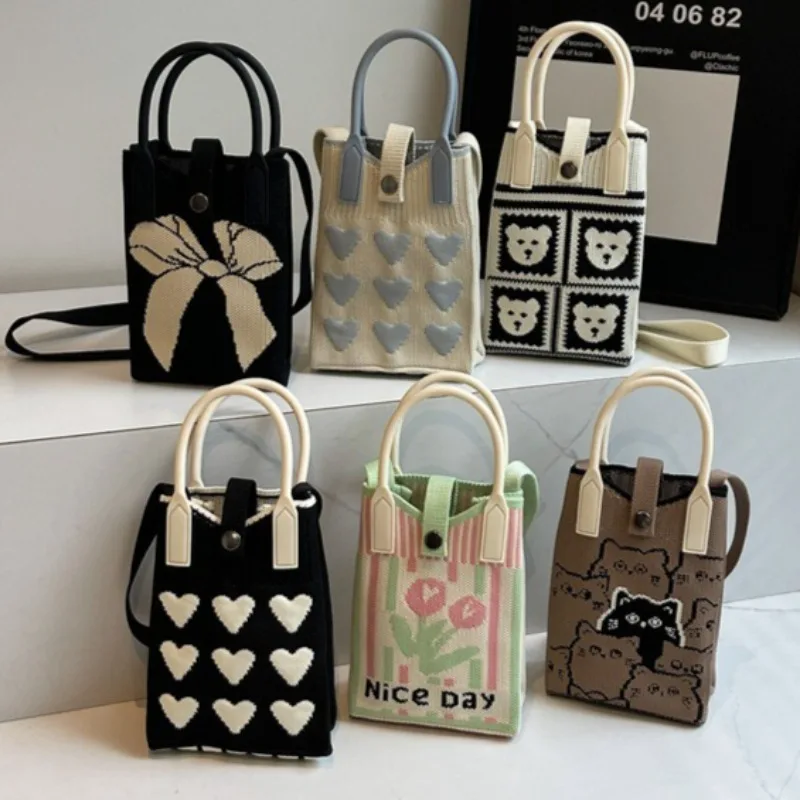 Love Heart Knit Bags for Woman Portable Phone Sac Femme Shoulder Crossbady Bag Casual Bolso Magnetic Button Bolsos De Mujer
Love Heart Knit Bags for Woman Portable Phone Sac Femme Shoulder Crossbady Bag Casual Bolso Magnetic Button Bolsos De Mujer
