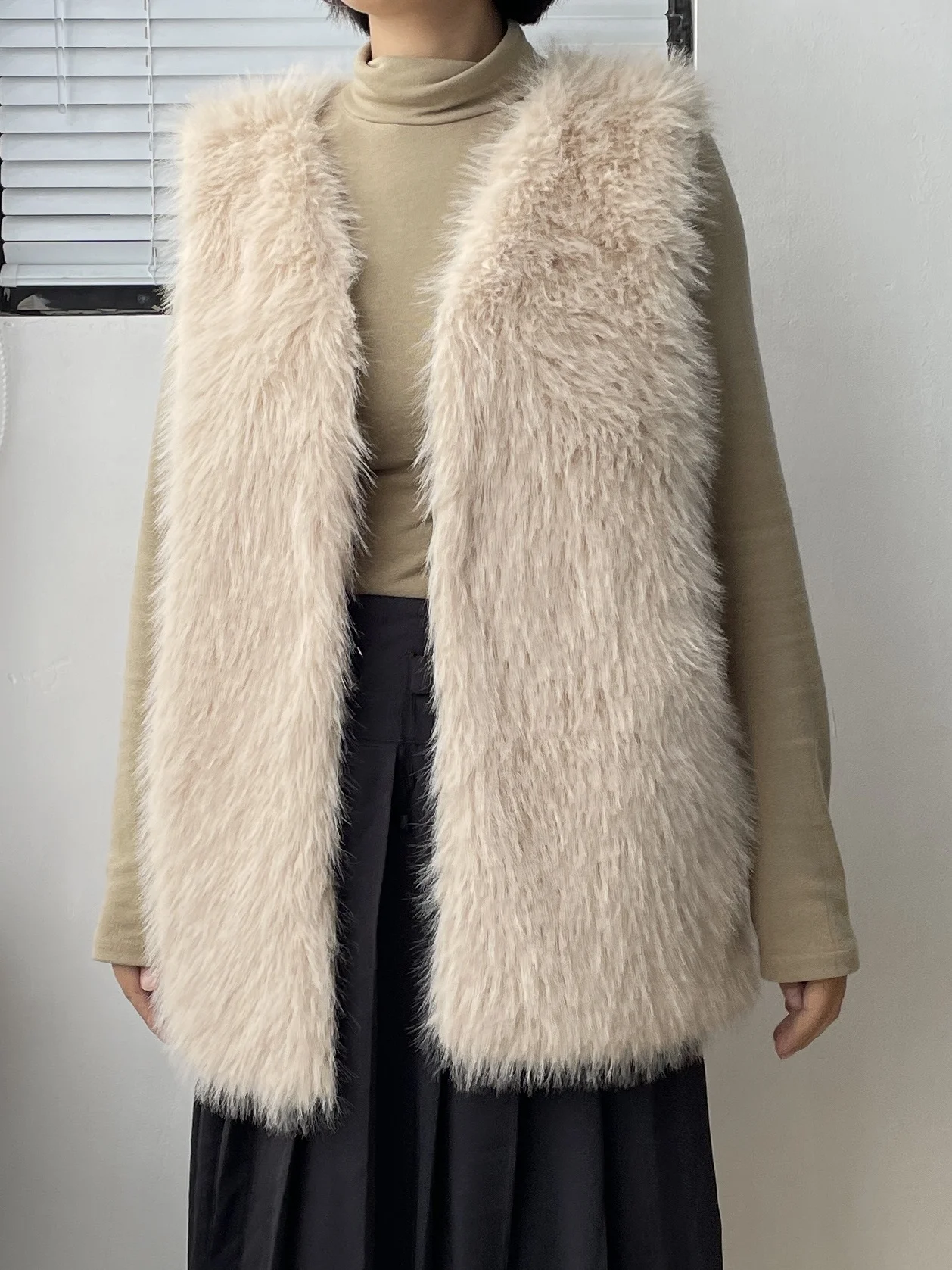 Warm Furry Vest Jaet Coat Tee Uncle High Brand Ladies' Commute Sle Loose Fit Polyester Fiber V-Ne Mid-Length Coat
Warm Furry Vest Jaet Coat Tee Uncle High Brand Ladies' Commute Sle Loose Fit Polyester Fiber V-Ne Mid-Length Coat