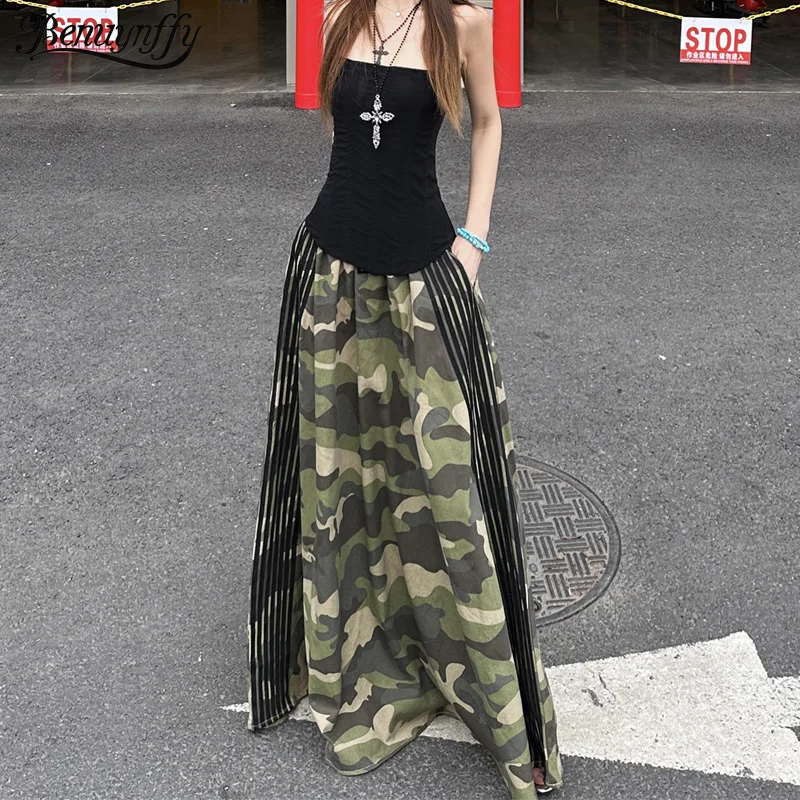 Benuynffy Retro Camouflage Print Casual Long Skirts Women's Streetwear Y2k Side Striped Pockets Big Swing Maxi Skirt 2025 New
Benuynffy Retro Camouflage Print Casual Long Skirts Women's Streetwear Y2k Side Striped Pockets Big Swing Maxi Skirt 2025 New