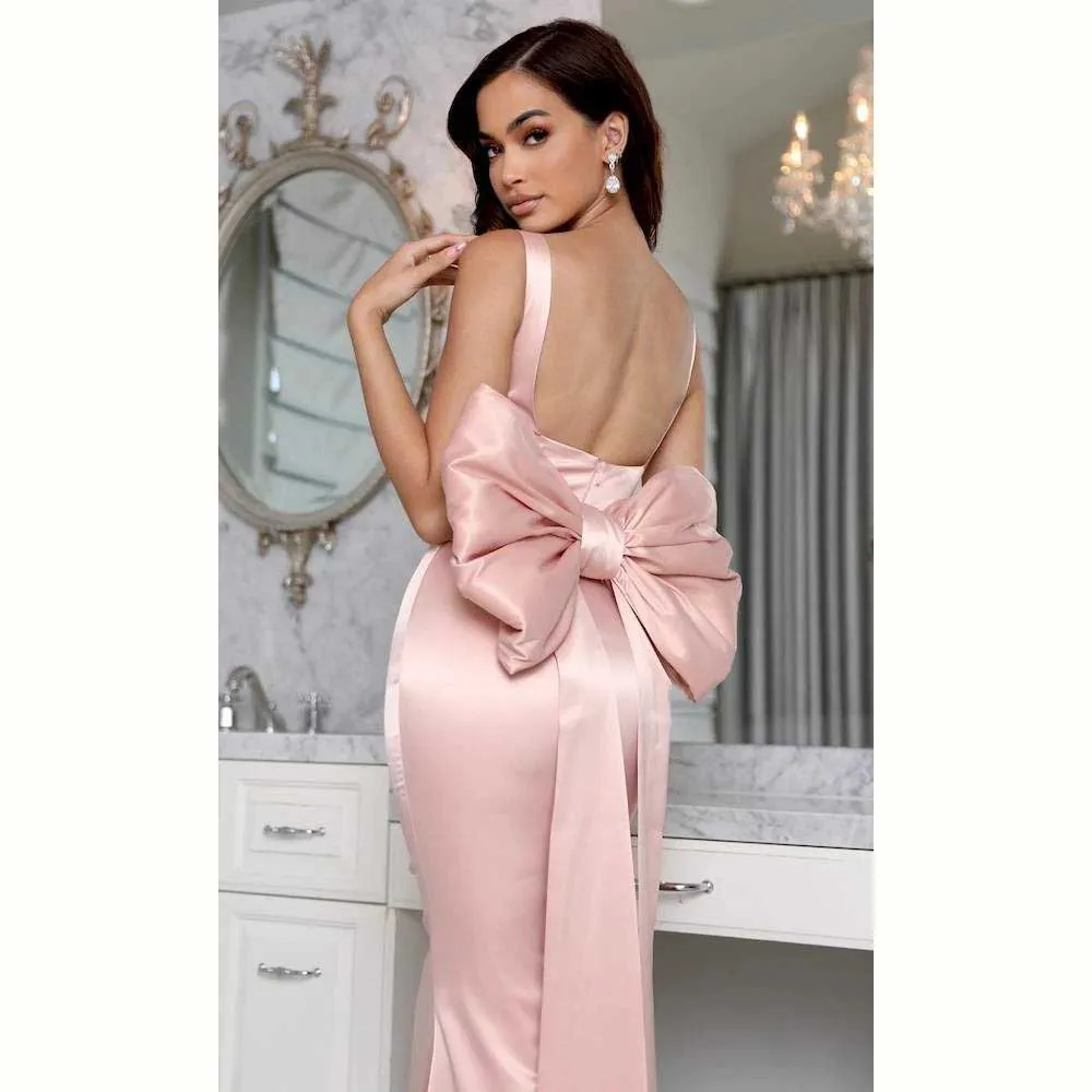 Elegant Pink Women Prom Dresses Floor Length Trumpet Spaghetti Strap Sexy Sweet Fashion Backless Female Evening party Gowns
Elegant Pink Women Prom Dresses Floor Length Trumpet Spaghetti Strap Sexy Sweet Fashion Backless Female Evening party Gowns