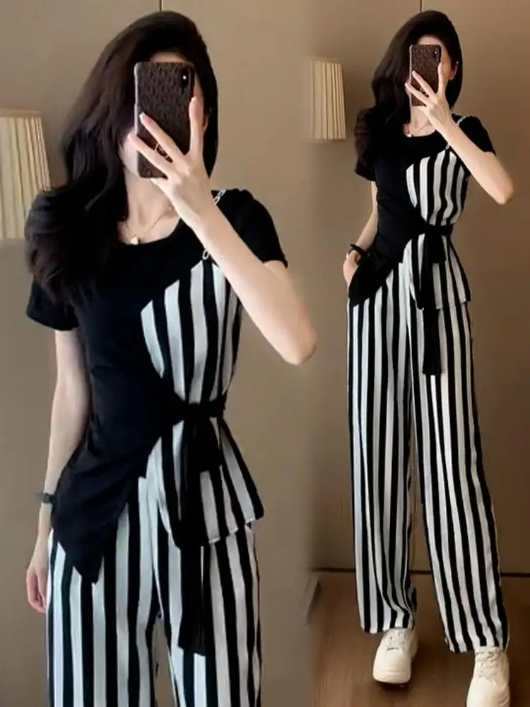 Fashionable Casual Striped Wide Leg Pants Set Ice Silk Thread Women's Summer Sporty Two-Piece Outfit Breathable Loose Fit T-S...
Fashionable Casual Striped Wide Leg Pants Set Ice Silk Thread Women's Summer Sporty Two-Piece Outfit Breathable Loose Fit T-S...