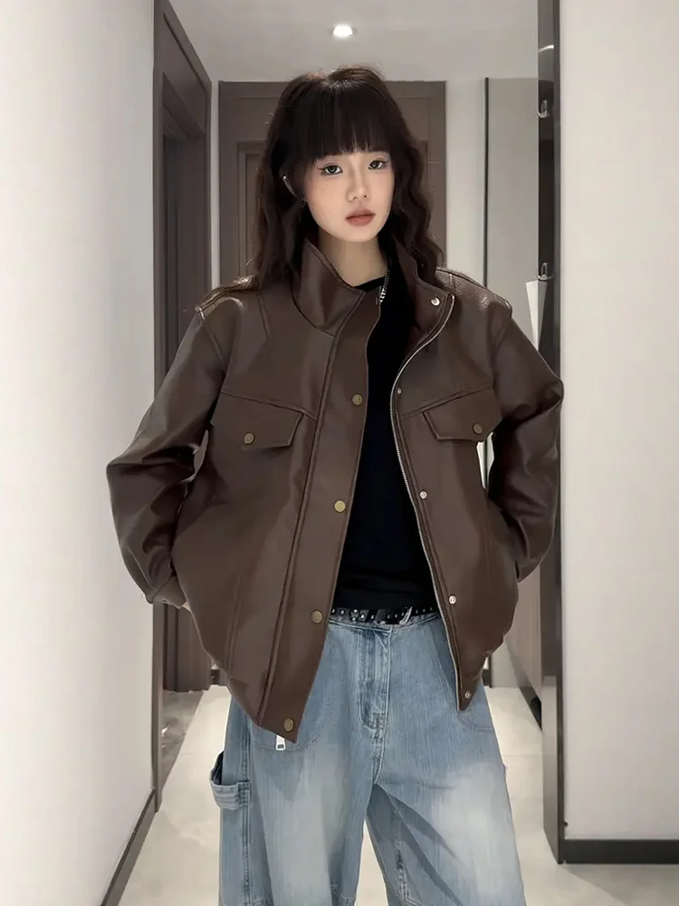 Ретро-куртка в американском стиле из кожи для мужчин и женщин, осенне-зимняя, в стиле пилот, CleanFit, с высоким качеством отделки плечевых деталей
Ретро-куртка в американском стиле из кожи для мужчин и женщин, осенне-зимняя, в стиле пилот, CleanFit, с высоким качеством отделки плечевых деталей