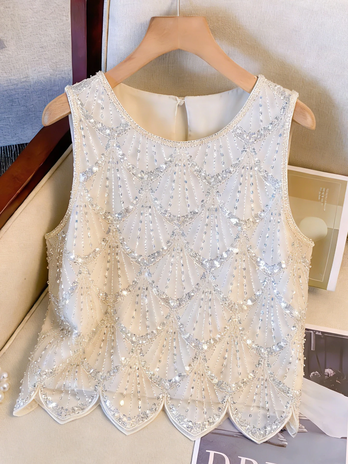 Изящный блестящий топ для вечеринок — безрукавка с пайетками, идеально подходит для повседневной носки — легкий в уходе, можно стирать вручную, вечернее платье.
Изящный блестящий топ для вечеринок — безрукавка с пайетками, идеально подходит для повседневной носки — легкий в уходе, можно стирать вручную, вечернее платье.