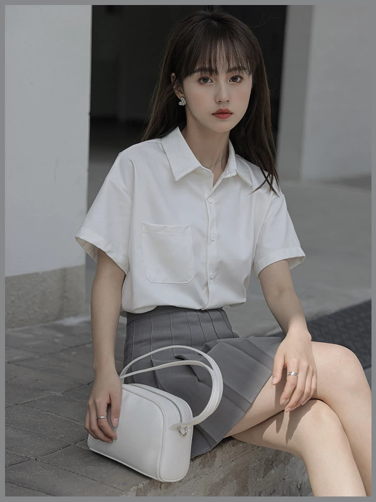White Uniform Shirt Women's Summer Loose Design Short Sleeve Professional Jk School Uniform Style Korean Commute Style C...
White Uniform Shirt Women's Summer Loose Design Short Sleeve Professional Jk School Uniform Style Korean Commute Style C...