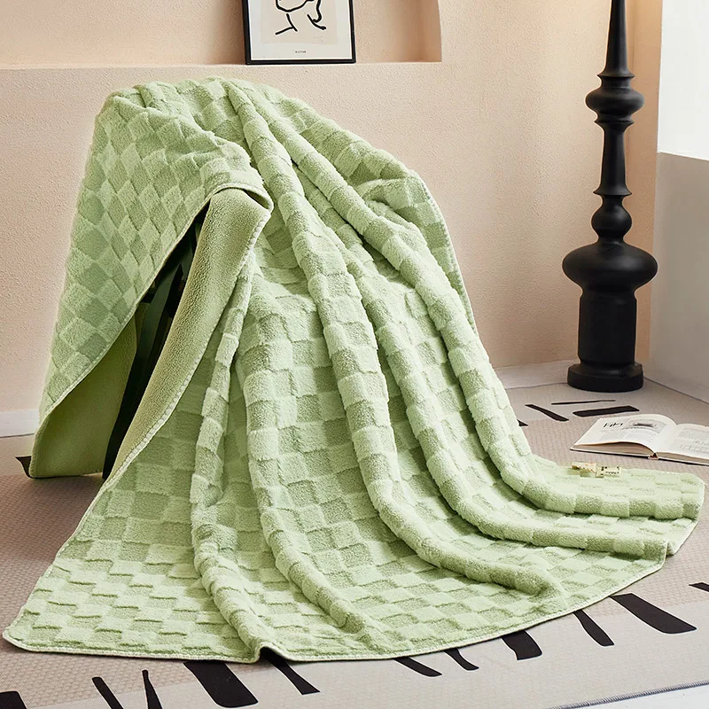 Luxury Teddy Rabbit Plush Checkered Blanket Ab Double-Sided Velvet Multifunctional Sofa Cover Thick Warm Blanket for All Seasons
Luxury Teddy Rabbit Plush Checkered Blanket Ab Double-Sided Velvet Multifunctional Sofa Cover Thick Warm Blanket for All Seasons