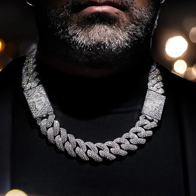Dazzling Baguette Hiphop Iced Out 20MM VVS Moissanite Custom Clasp Necklaces 925 Sterling Silver Cuban Link Chain
Dazzling Baguette Hiphop Iced Out 20MM VVS Moissanite Custom Clasp Necklaces 925 Sterling Silver Cuban Link Chain
