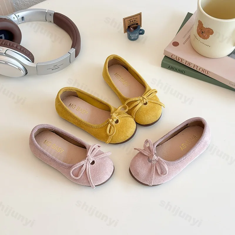 Girls' Bow Design Casual Sandals 2025 Summer New Childrens' Soft Sole Comfortable Shallow Mouth Single Shoes Fashion Retro Flats
Girls' Bow Design Casual Sandals 2025 Summer New Childrens' Soft Sole Comfortable Shallow Mouth Single Shoes Fashion Retro Flats