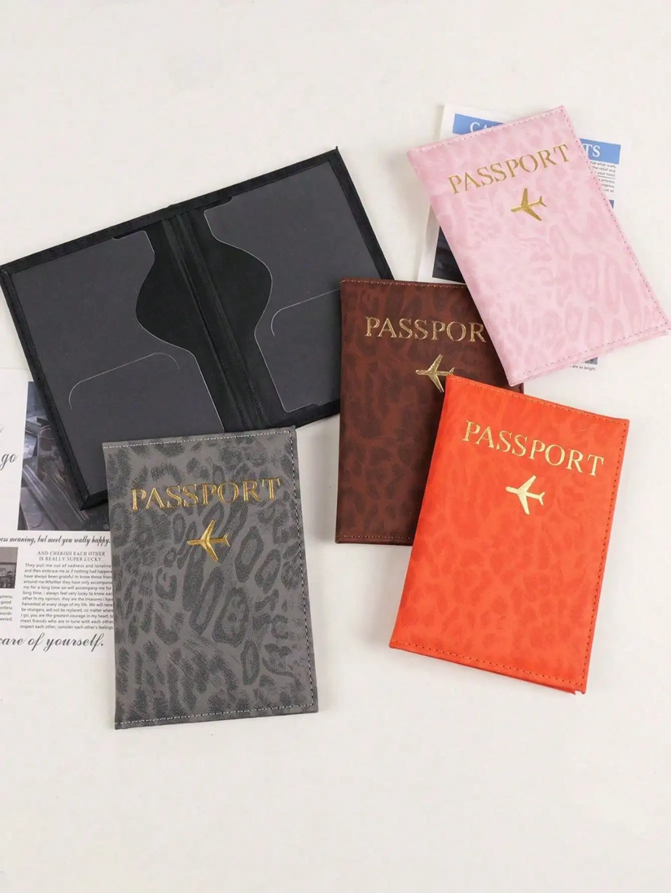 1pc Multifunctional Leopard Print Travel Passport Holder, Passport Cover, Credit Card Wallet, Document Organizer, Lightweight Waterproof Essential For Airplane Travel, Vacation Travel
1pc Multifunctional Leopard Print Travel Passport Holder, Passport Cover, Credit Card Wallet, Document Organizer, Lightweight Waterproof Essential For Airplane Travel, Vacation Travel