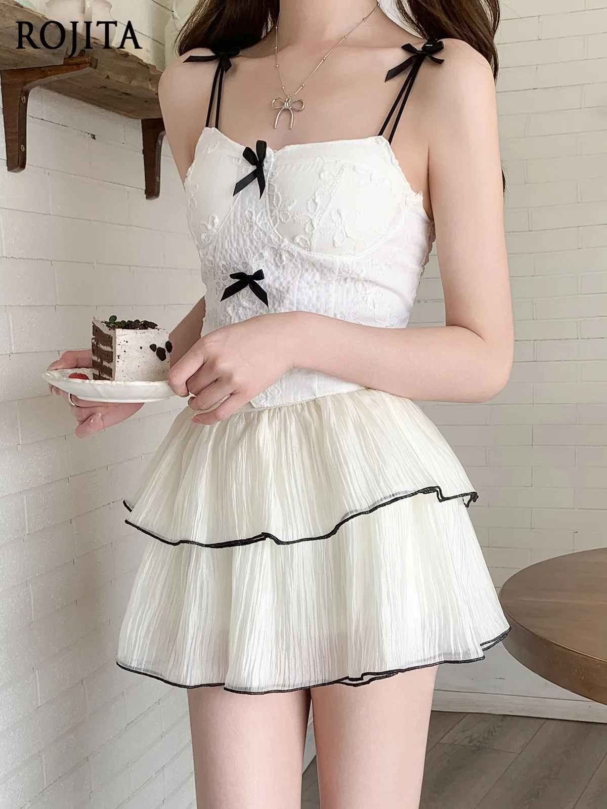 Mesh Skirts Women 2025 Summer New Cake Skirt Contrasting Color Short Skirt Spice Girls Versatile Skirts Lolita Daily Skirt
Mesh Skirts Women 2025 Summer New Cake Skirt Contrasting Color Short Skirt Spice Girls Versatile Skirts Lolita Daily Skirt