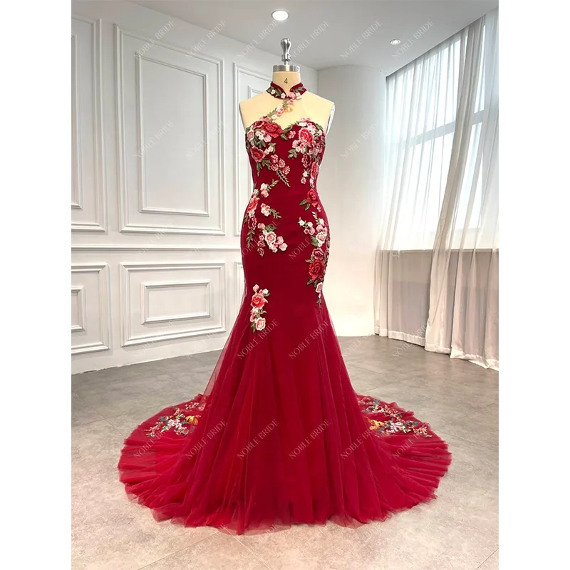 Wholesale Women Floral Lace Embroidery Halter Qipao Gown Sexy Backless Chinese Traditional Bridal Mermaid Red Cheongsam Dress
Wholesale Women Floral Lace Embroidery Halter Qipao Gown Sexy Backless Chinese Traditional Bridal Mermaid Red Cheongsam Dress