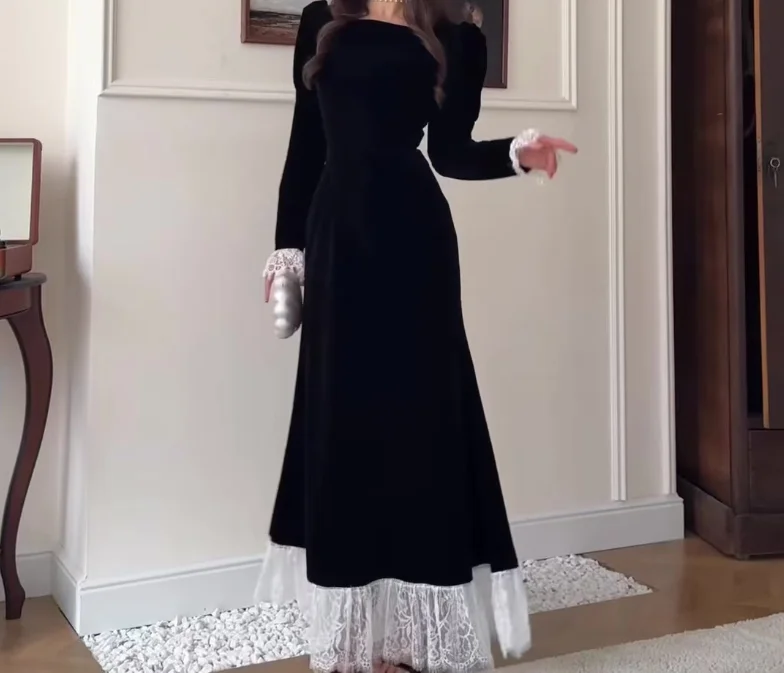 Autumn New Solid Color Premium Velvet Bubble Sleeve Dress with Elegant Ladies' Temperament, Lace Patchwork Long Sleeved Dress
Autumn New Solid Color Premium Velvet Bubble Sleeve Dress with Elegant Ladies' Temperament, Lace Patchwork Long Sleeved Dress