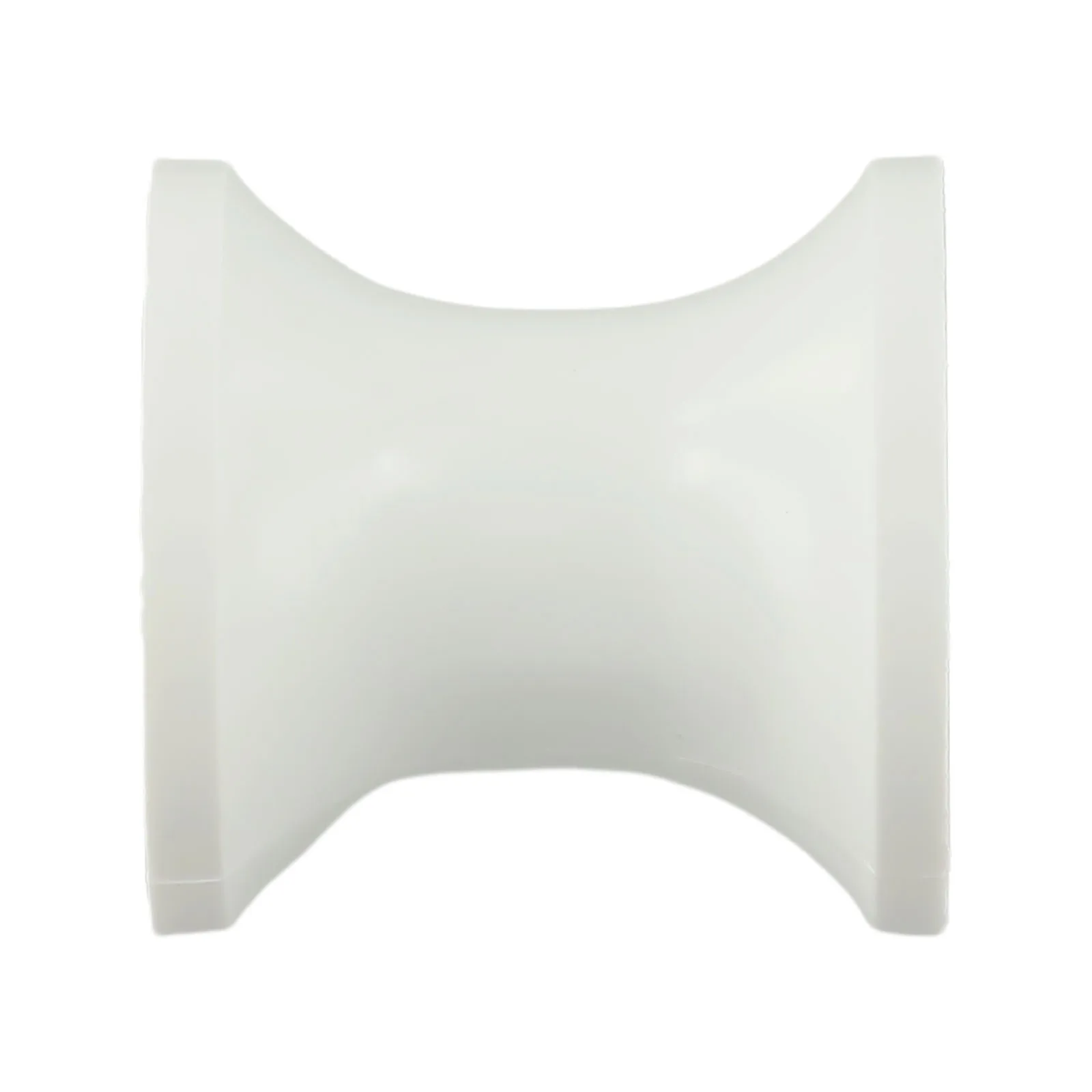 Yacht Roller 68g White Trailer Roof Roller Lightweight Nylon Material White Color Compact Size Easy To Install
Yacht Roller 68g White Trailer Roof Roller Lightweight Nylon Material White Color Compact Size Easy To Install