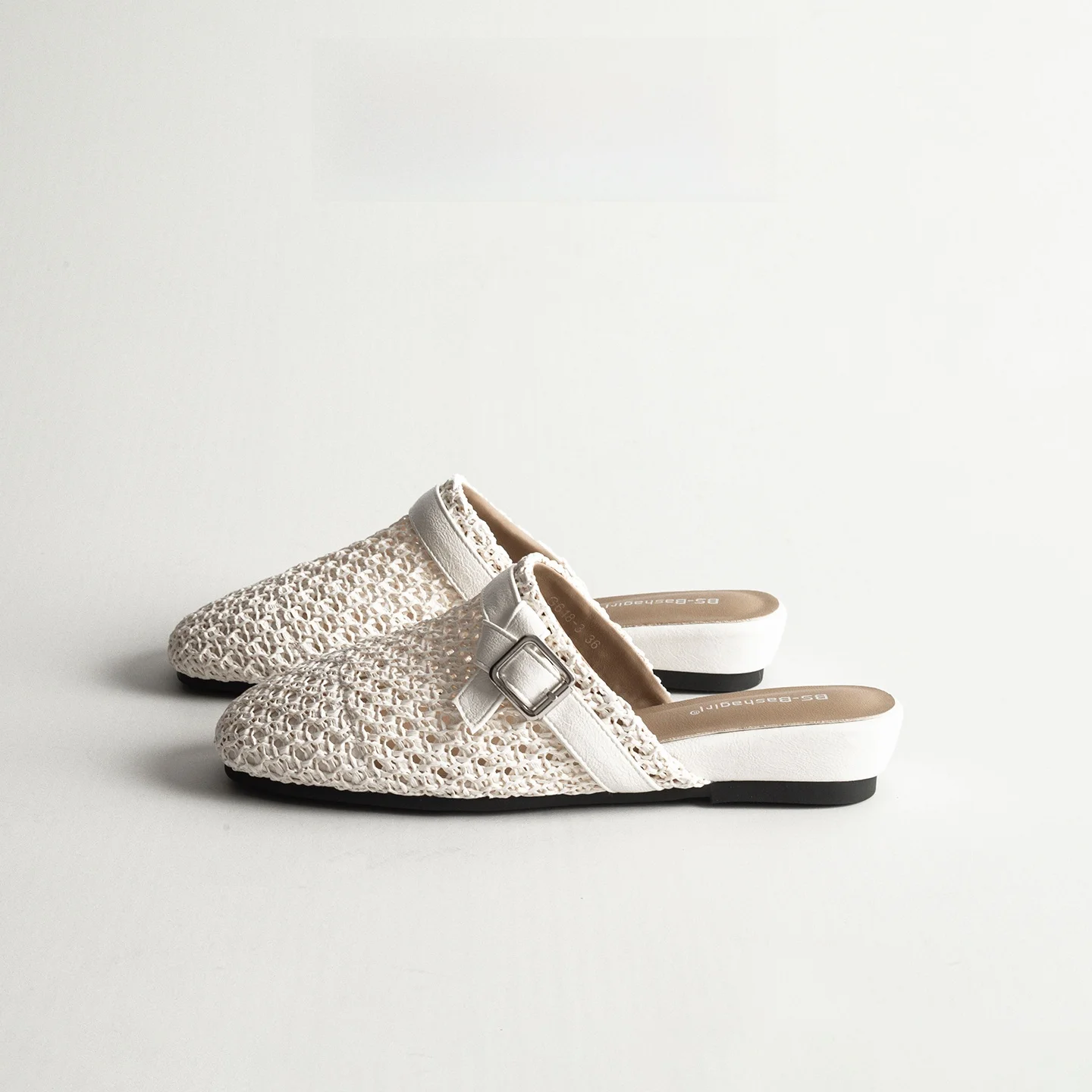 Woven Hollow out Mule Slippers Women's Summer Outdoor Wear Slip-On Lazy Sandals Small Slope Heel Mules Open-Toe Slippers
Woven Hollow out Mule Slippers Women's Summer Outdoor Wear Slip-On Lazy Sandals Small Slope Heel Mules Open-Toe Slippers