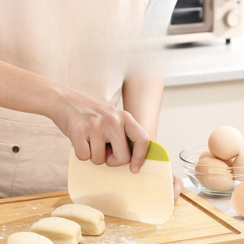 LMM cake baking scraper rice flour scraper plastic scraper baking tool
LMM cake baking scraper rice flour scraper plastic scraper baking tool