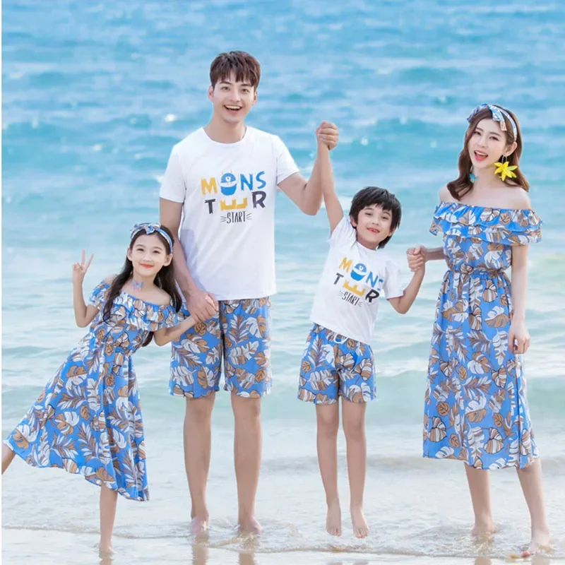 Family Matching Outfits Summer Holiday Couple Clothes Men Boys Cotton Short Sleeves T shirt Pants Women Girls Dress
Family Matching Outfits Summer Holiday Couple Clothes Men Boys Cotton Short Sleeves T shirt Pants Women Girls Dress