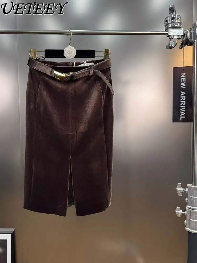 Осень-зима 2022, новая однотонная бархатная юбка во французском стиле ретро, женская утягивающая элегантная юбка средней длины с высокой талией и поясом
Осень-зима 2022, новая однотонная бархатная юбка во французском стиле ретро, женская утягивающая элегантная юбка средней длины с высокой талией и поясом