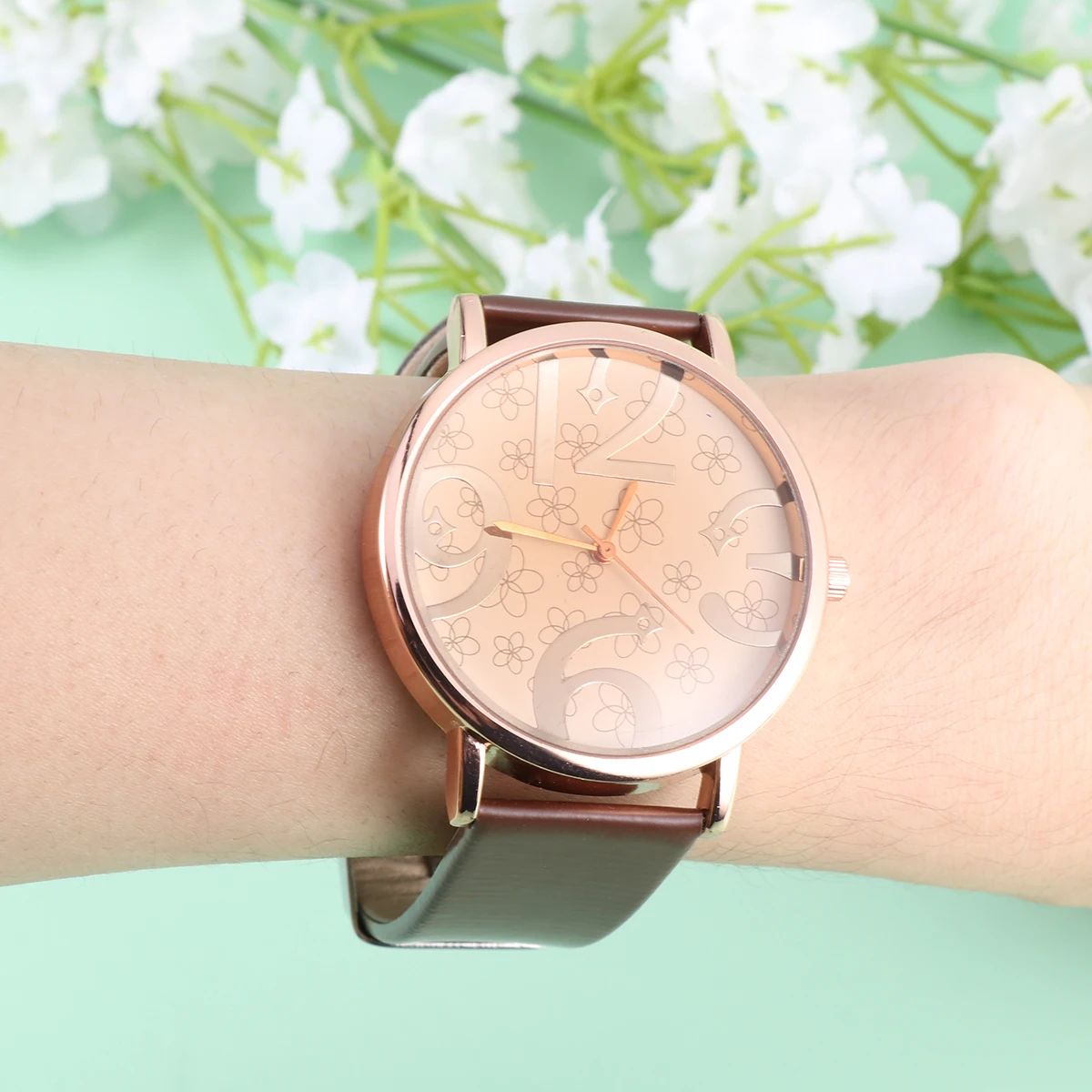 Digital Watch Quartz Women Watches PU Strap Rose Gold Clocks Lovers Fashion Timepiece Gifts Ladies Watches
Digital Watch Quartz Women Watches PU Strap Rose Gold Clocks Lovers Fashion Timepiece Gifts Ladies Watches