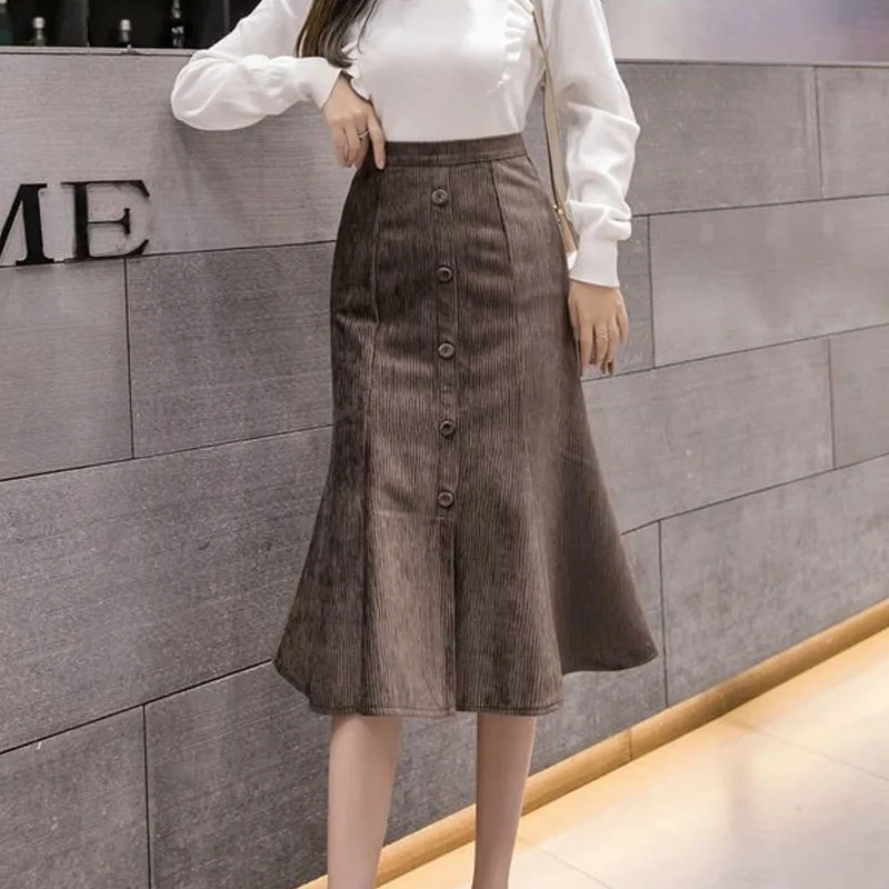 Autumn and Winter Fashion Retro Corduroy High Waist A-line Half Skirt Versatile Western Style Slim Women's Fishtail Long Dress
Autumn and Winter Fashion Retro Corduroy High Waist A-line Half Skirt Versatile Western Style Slim Women's Fishtail Long Dress
