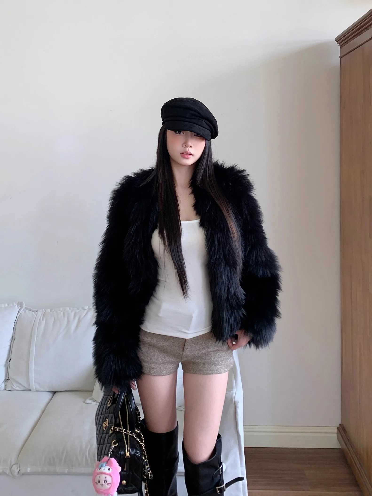 Женское меховое пальто Withmin, свободное, повседневное, теплое, зимнее, новинка 2025, с длинными рукавами, боковыми карманами, прямым подолом, без воротника
Женское меховое пальто Withmin, свободное, повседневное, теплое, зимнее, новинка 2025, с длинными рукавами, боковыми карманами, прямым подолом, без воротника