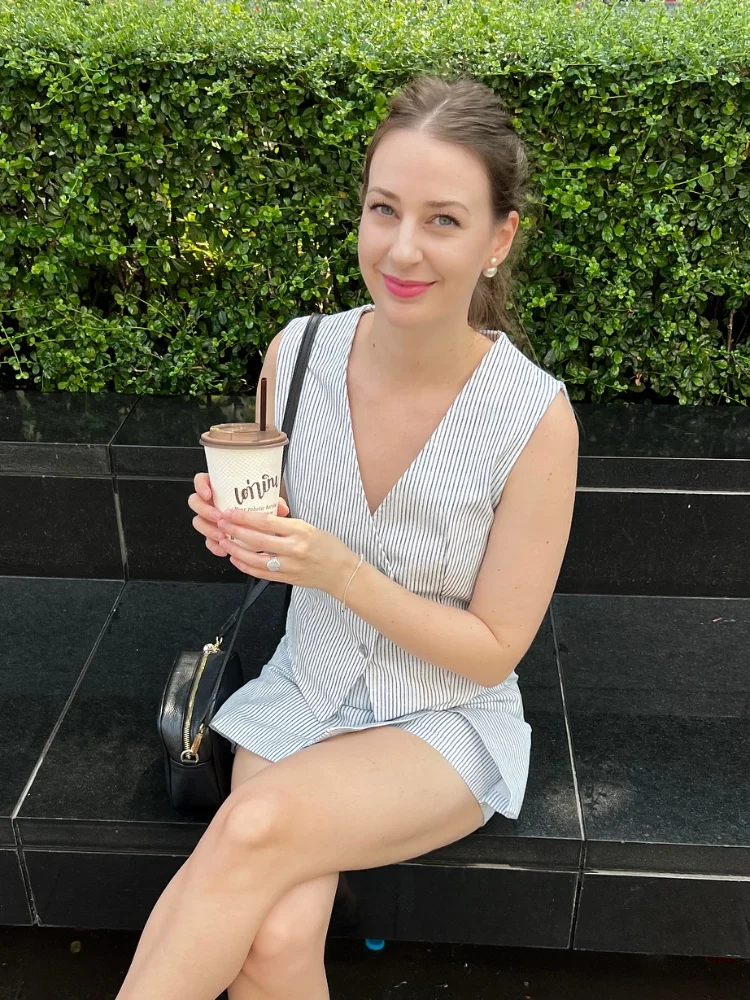2025 Women Striped Vest 2 Piece Sets Fashion Sleeveless Single Breasted Tops Mini Skirt Suit Elegant Lady Summer Street Outfit
2025 Women Striped Vest 2 Piece Sets Fashion Sleeveless Single Breasted Tops Mini Skirt Suit Elegant Lady Summer Street Outfit