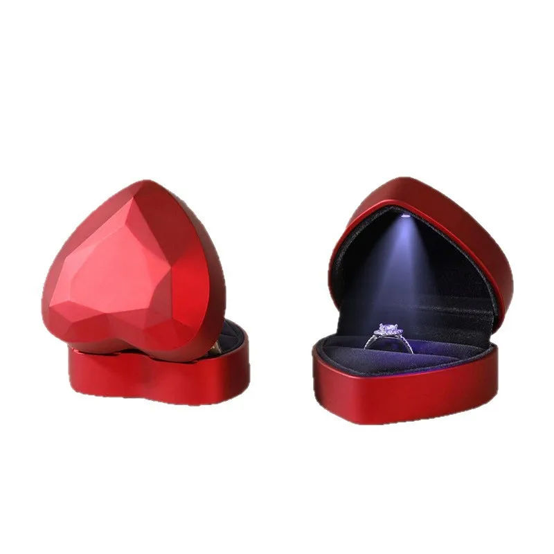 Коробка для предложения помолвки Романтическая коробка для колец в форме сердца Бархатный дисплей для ювелирных изделий Светодиодная шкатулка для драгоценностей для предложения хранения подарков
Коробка для предложения помолвки Романтическая коробка для колец в форме сердца Бархатный дисплей для ювелирных изделий Светодиодная шкатулка для драгоценностей для предложения хранения подарков