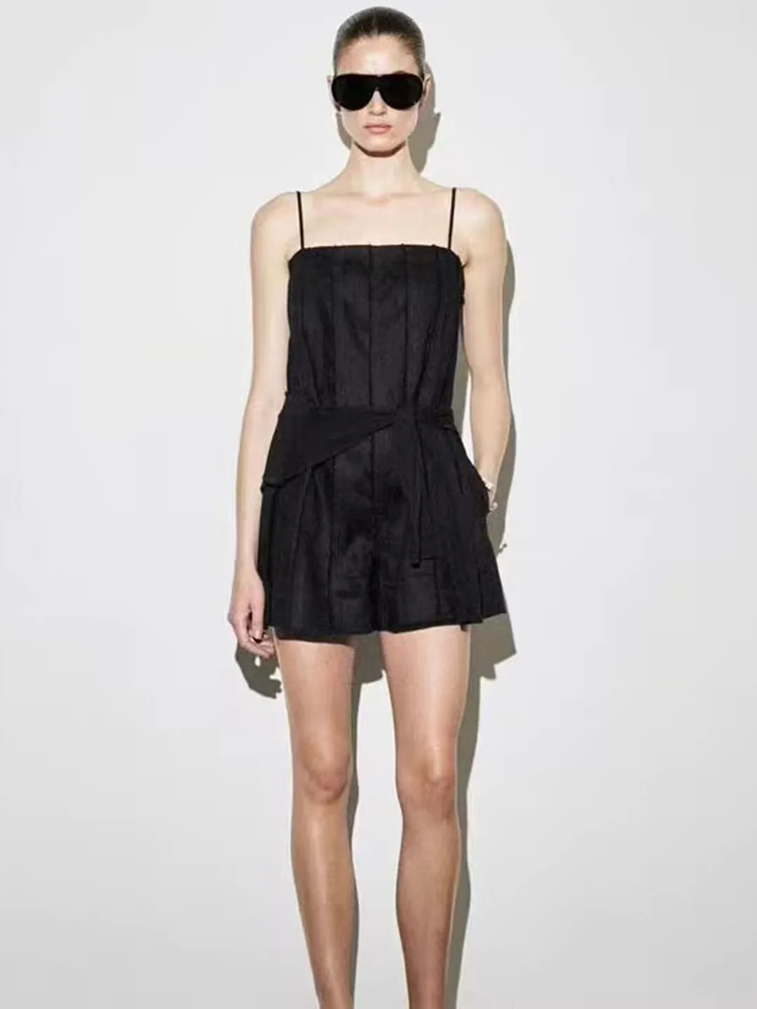 Summer New Arrival Women's Black Linen Straight Leg Jumpsuit Slimming Sexy High Waist Short Pant High Quality Commute ...
Summer New Arrival Women's Black Linen Straight Leg Jumpsuit Slimming Sexy High Waist Short Pant High Quality Commute ...