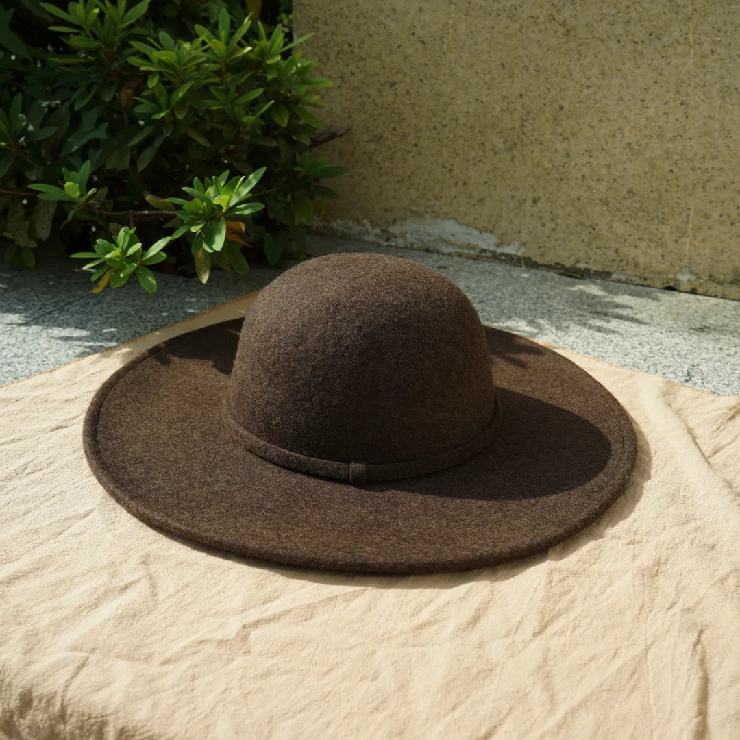 Black Brown European American Fashion Simple Wool Fedora Hat Wide Brim Bucket Hat Women French Vintage Felt Hat Derbies Femme
Black Brown European American Fashion Simple Wool Fedora Hat Wide Brim Bucket Hat Women French Vintage Felt Hat Derbies Femme