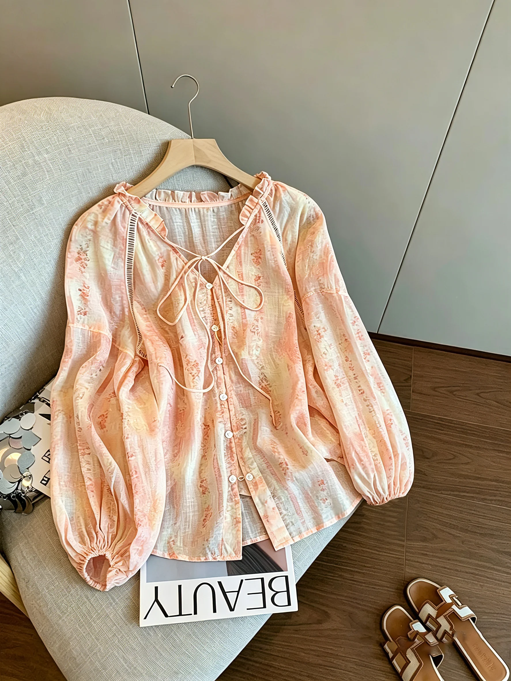 Sweet Pink Floral Print Long Sleeve Loose Women's Shirt with Tie Casual Style Spring Autumn Vacation Loose Overhead Top
Sweet Pink Floral Print Long Sleeve Loose Women's Shirt with Tie Casual Style Spring Autumn Vacation Loose Overhead Top