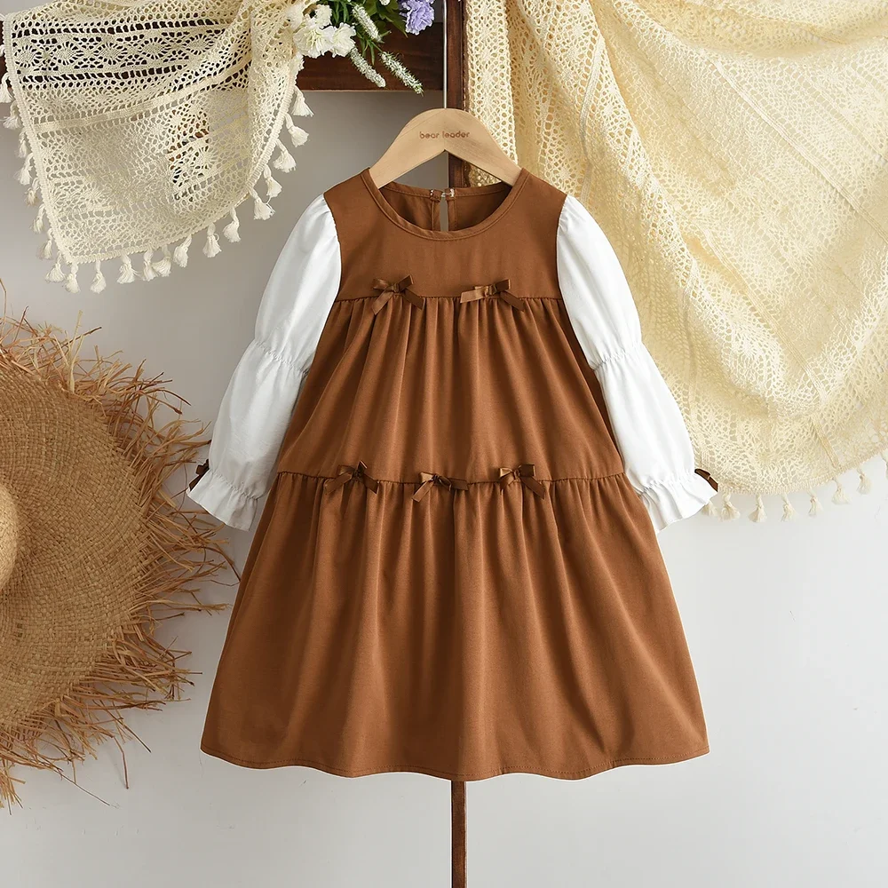 Осенняя лоскутная плиссированная детская одежда, цветные платья для девочек, украшение с бантом, детское платье с длинными рукавами, корейская версия
Осенняя лоскутная плиссированная детская одежда, цветные платья для девочек, украшение с бантом, детское платье с длинными рукавами, корейская версия