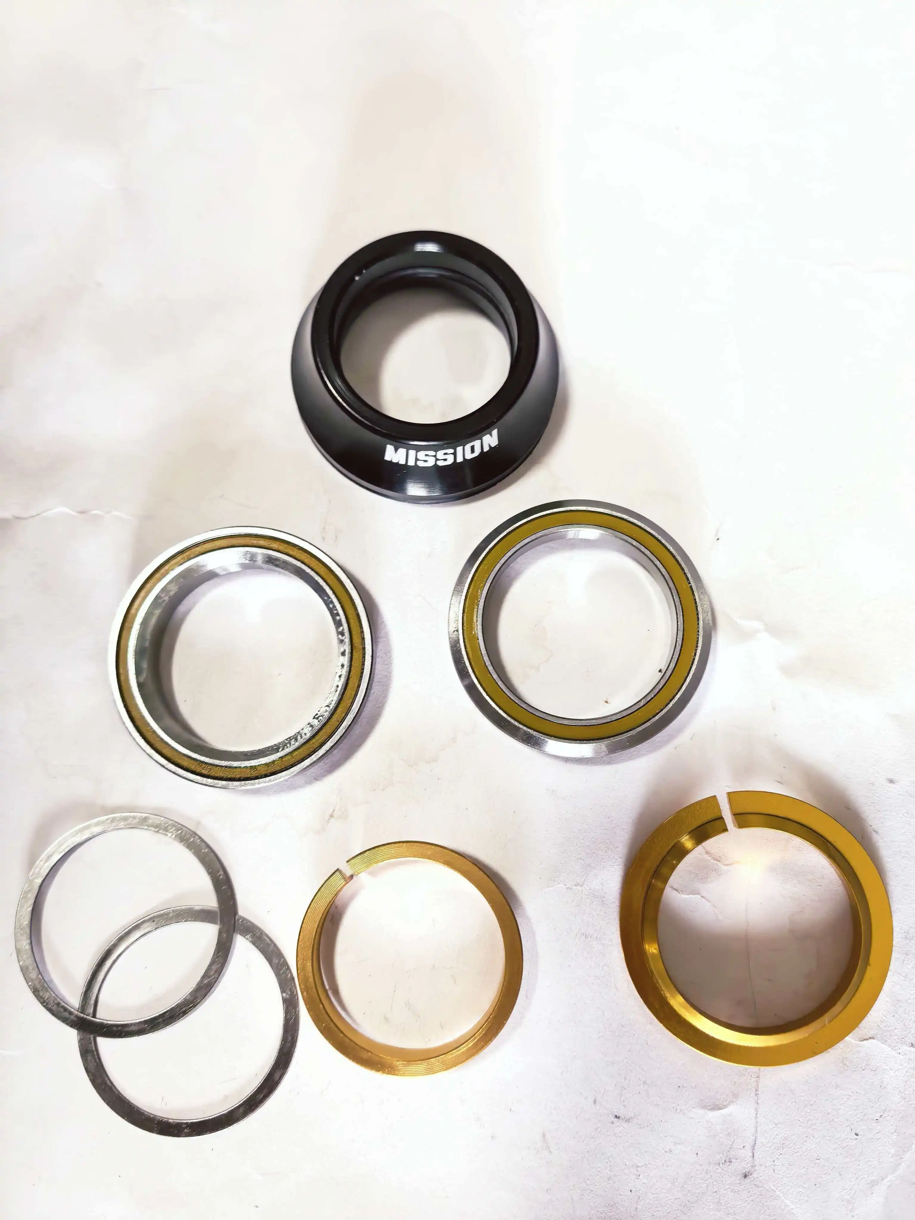 Mission BMX bicycle Headset 41.8mm
Mission BMX bicycle Headset 41.8mm