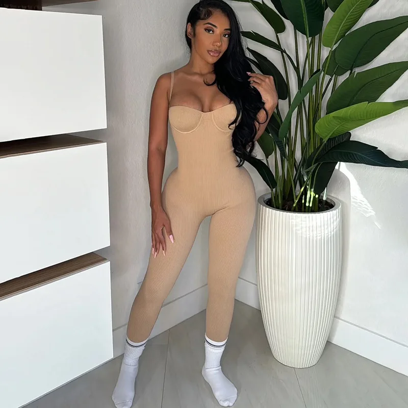 Autumn New Personality Street Trend Low Chest Sexy Spice Girls Sleeveless Suspender High Waist Jumpsuit Casual 2025
Autumn New Personality Street Trend Low Chest Sexy Spice Girls Sleeveless Suspender High Waist Jumpsuit Casual 2025