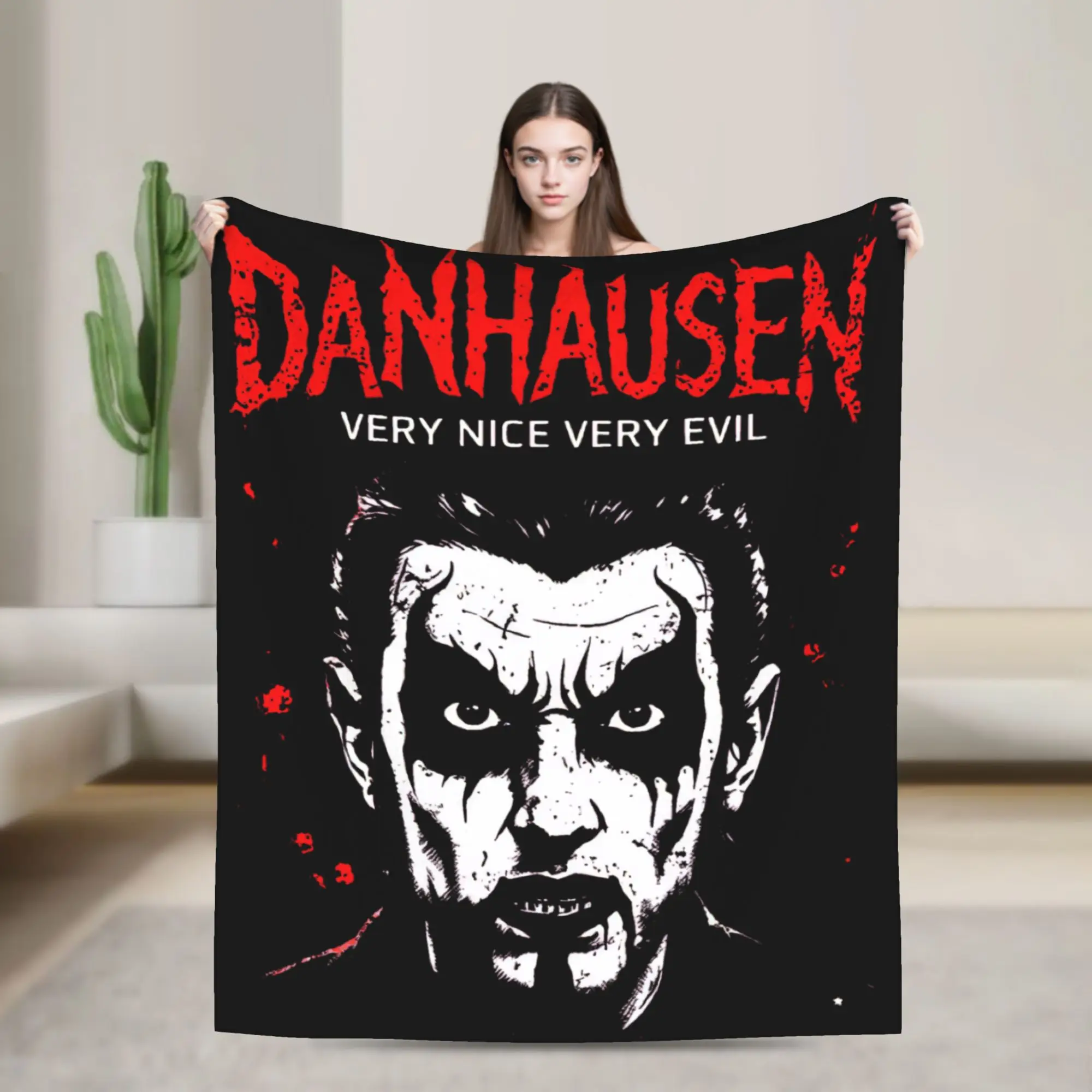 Многофункциональный мягкий флисовый плед Danhausen Very Nice Very Evil для кровати и путешествий, зимний, универсальный коврик-покрывало
Многофункциональный мягкий флисовый плед Danhausen Very Nice Very Evil для кровати и путешествий, зимний, универсальный коврик-покрывало